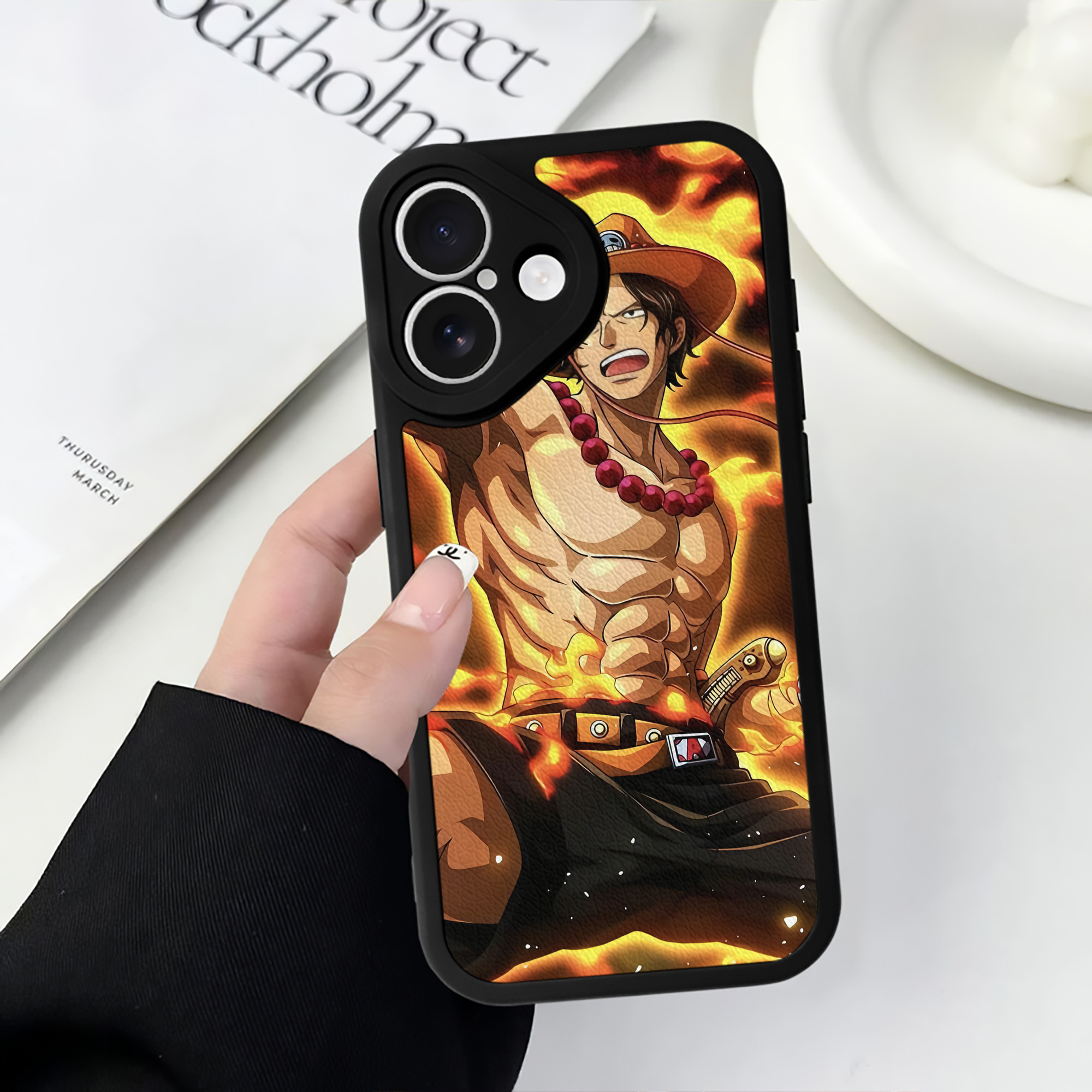 （画像用） ワンピース ONE PIECE 【iPhone 16シリーズ対応】シリコンスマホケース（レザー調） 材質：シリコン